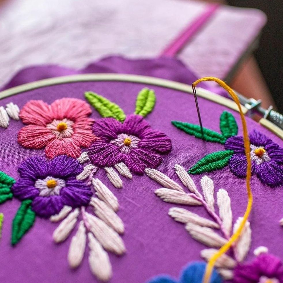 Escuela de Bordado: Telas para bordar / Embroidery School: Fabrics to  embroider - Paperblog
